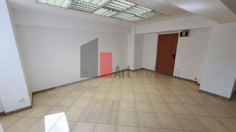 Piata Unirii, spatiu de birouri 525 mp de vanzare –
